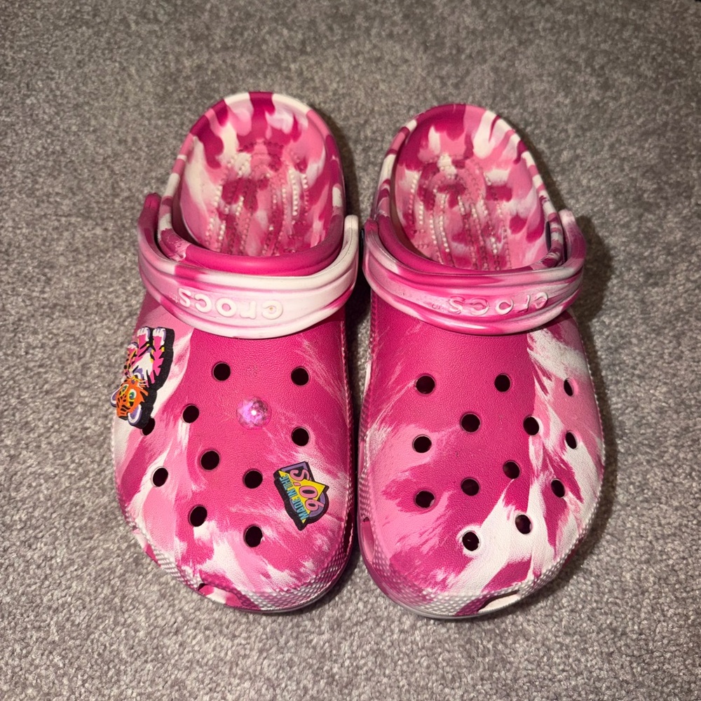 CROCS Shoes in Pink and White